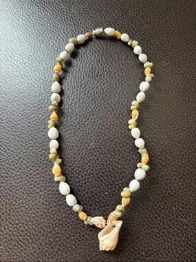 Handmade Sea Shell Pendant Bead Necklace - Yellow, Green, White